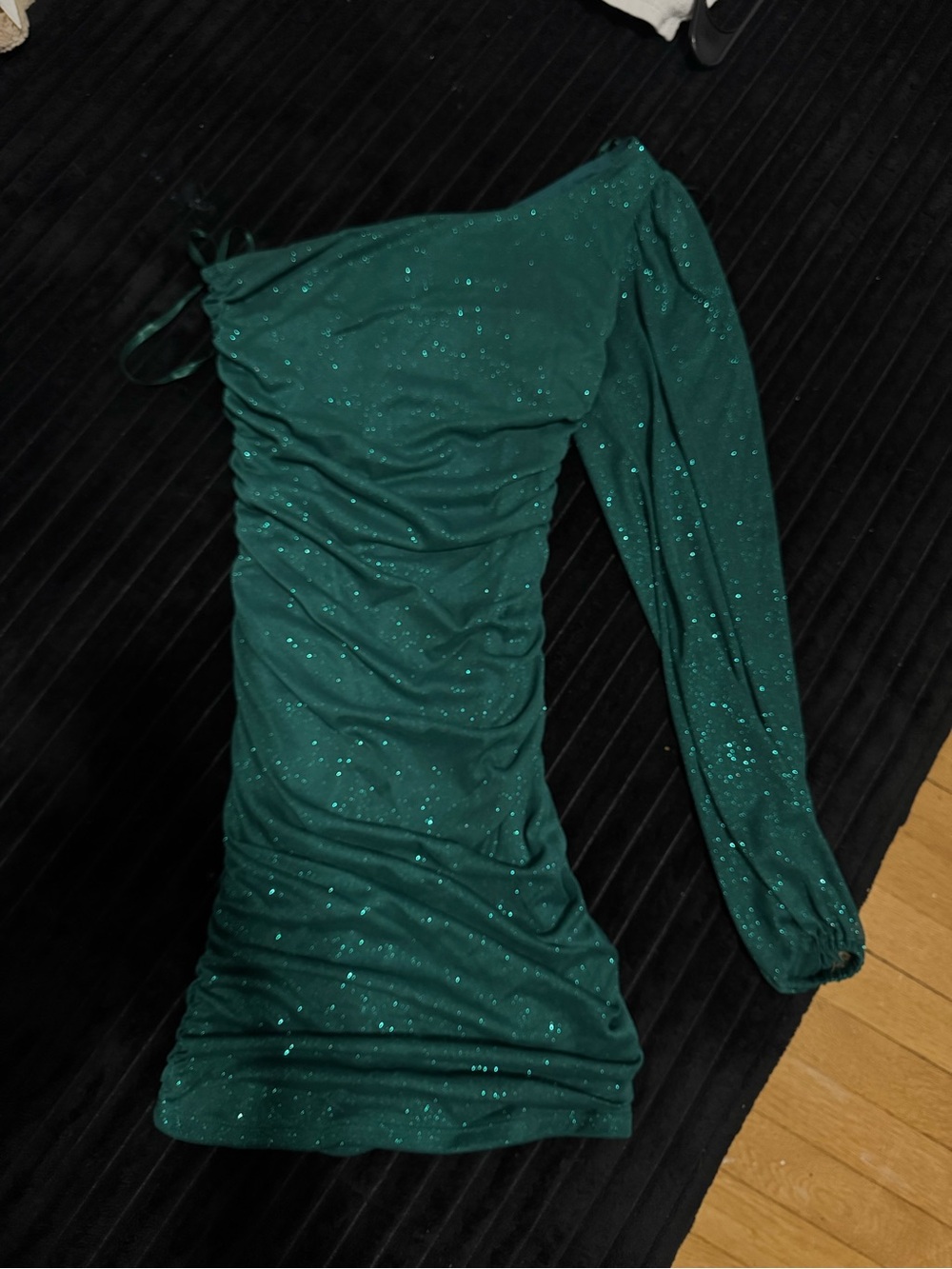 Jump One-Shoulder Emerald Glitter Ruched Mini Dress